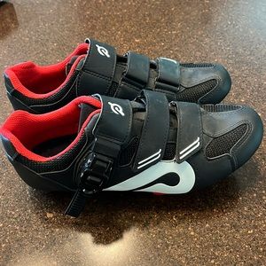 Peloton biking show clip in size 40